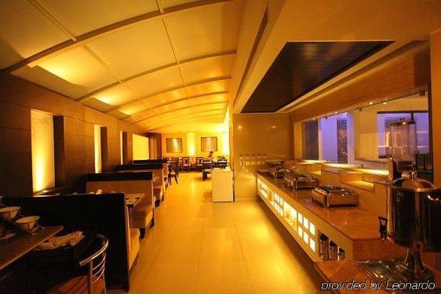 Hotel Chanchal Deluxe New Delhi Restaurant photo